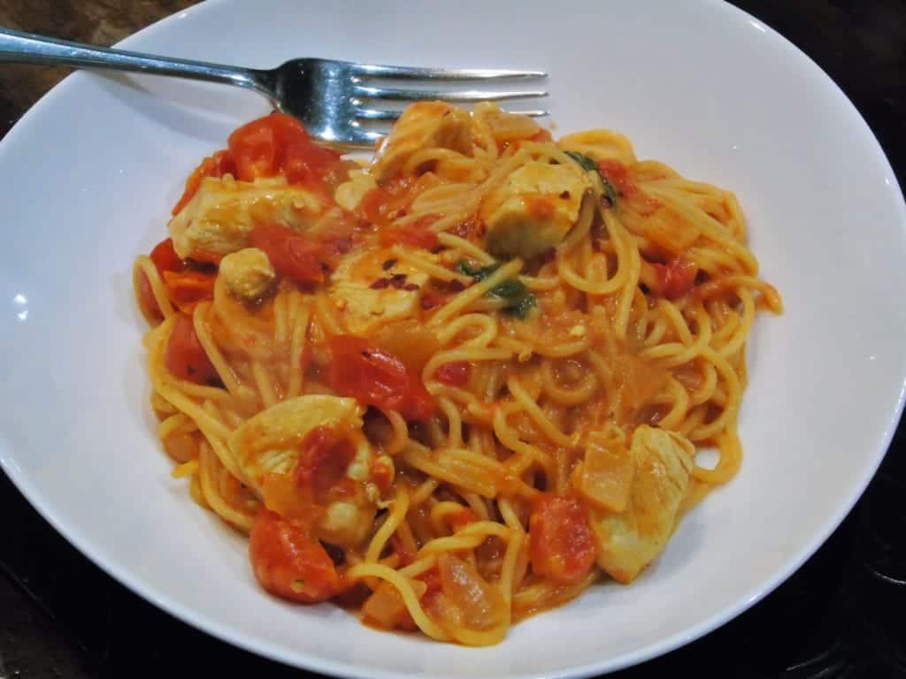 Syn Free One Pot Cheesy Chilli Chicken Pasta Basement Bakehouse